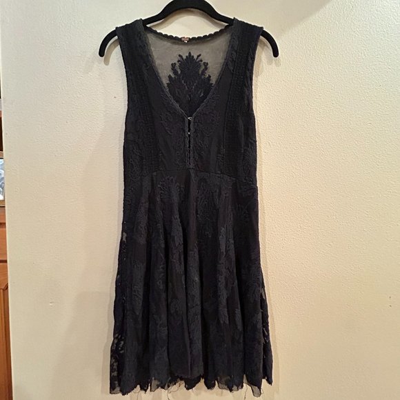 Free People Dresses & Skirts - Free People Little Black Lacey Dress